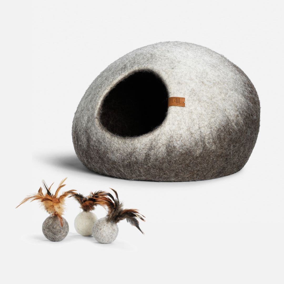 Image - graded cassius cat bed in taupe and feather balls